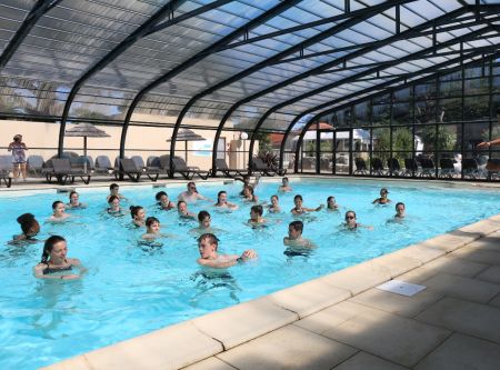 Aquafun à la piscine intérieure du camping Bel Air à Pornichet 